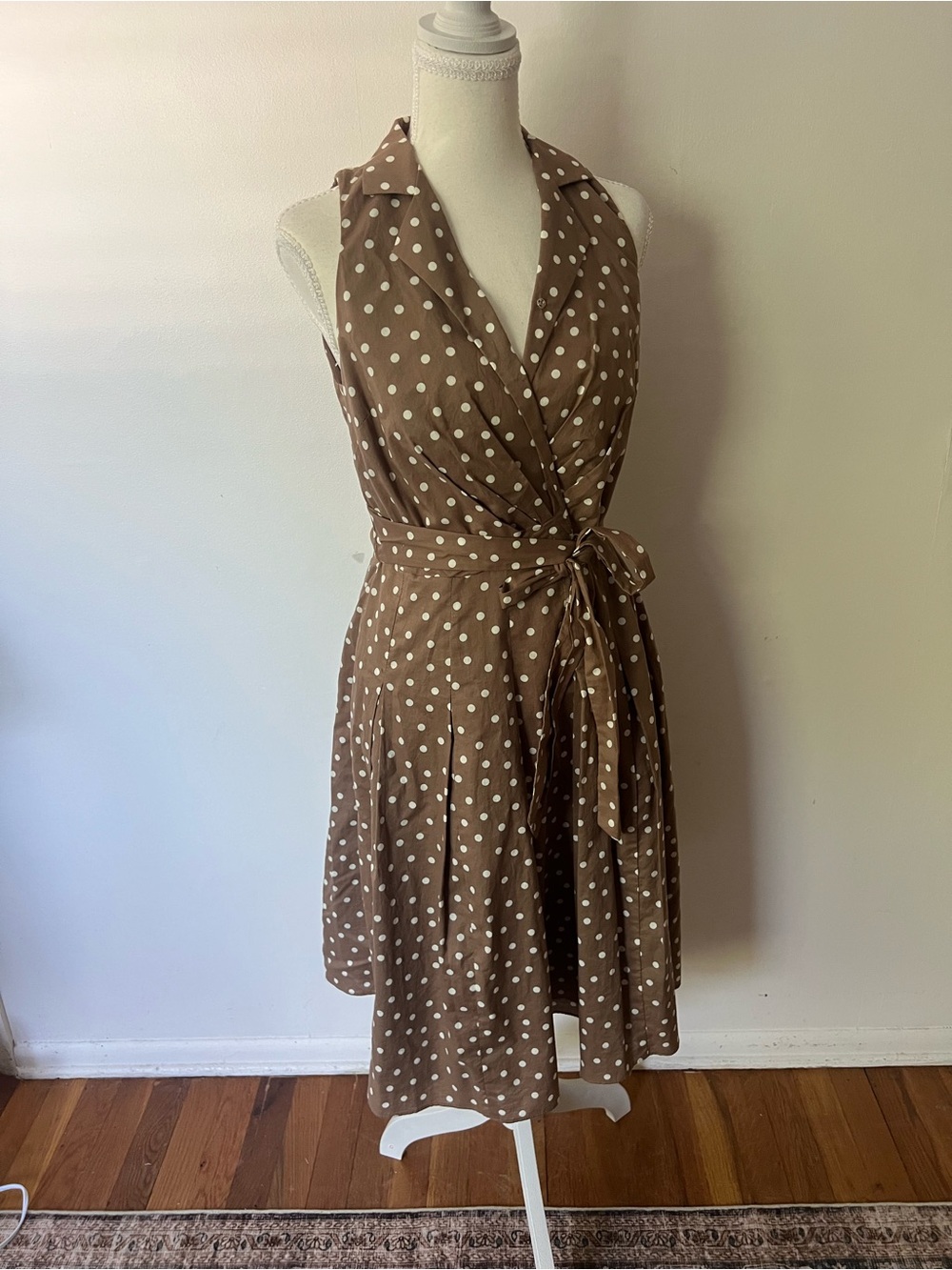 Evan Picone Black label Brown/ White Polka Dot Sleeveless Wrap Midi. Womens 4.